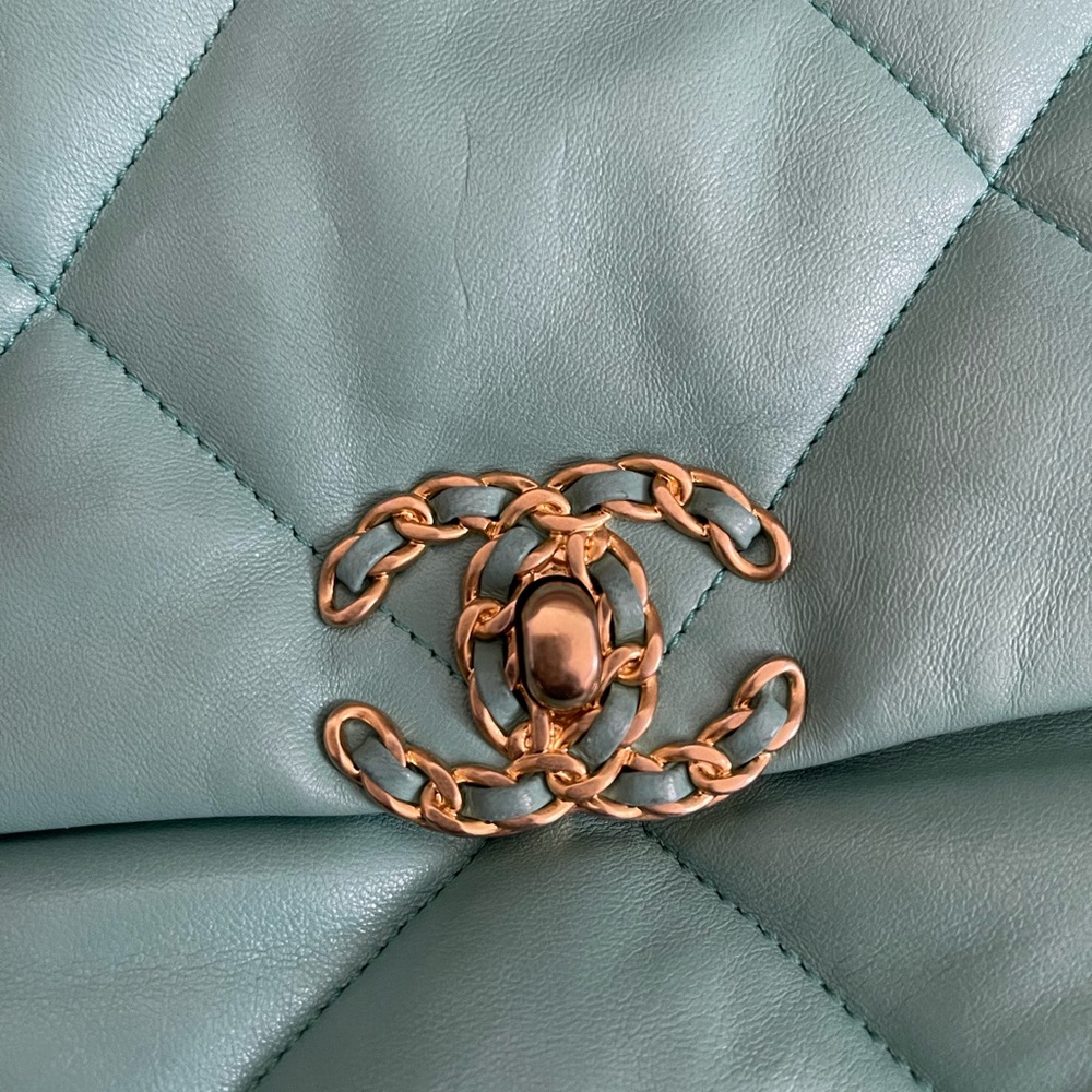 Chanel 19 flap Tiffany Blue small / medium - Picture 9 of 9
